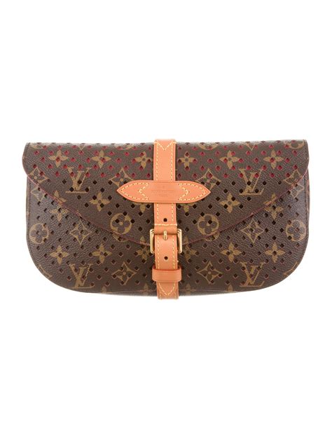 louis vuitton saumur clutch